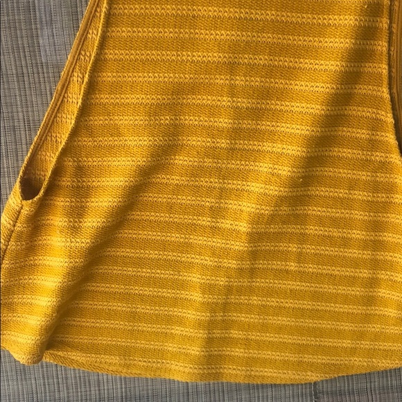 🌞GB JR’s Sunny Textured Knit Sweater Tank 🌞 - Picture 8 of 8